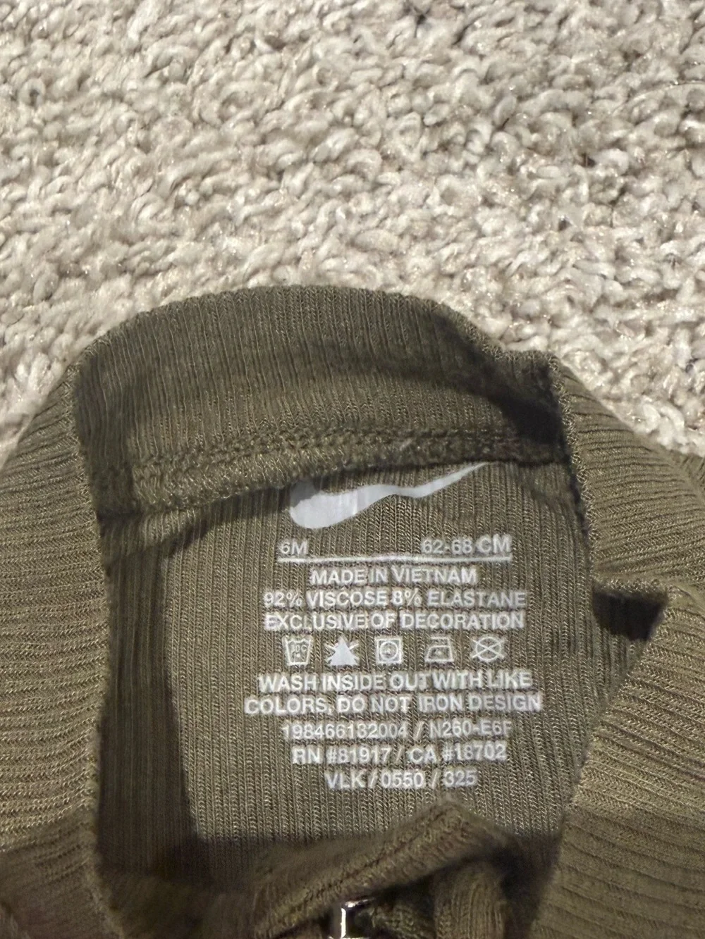 Nike Baby 2 Pack Footed Sleepers 6M Olive Green White Swoosh Zip Pajamas